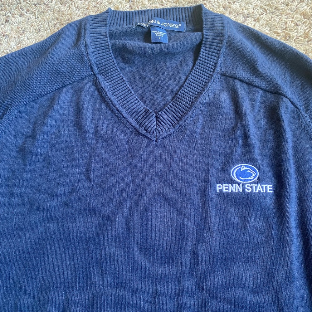 Devon & Jones V-Neck Sweater Penn State Nittany Lions  Large